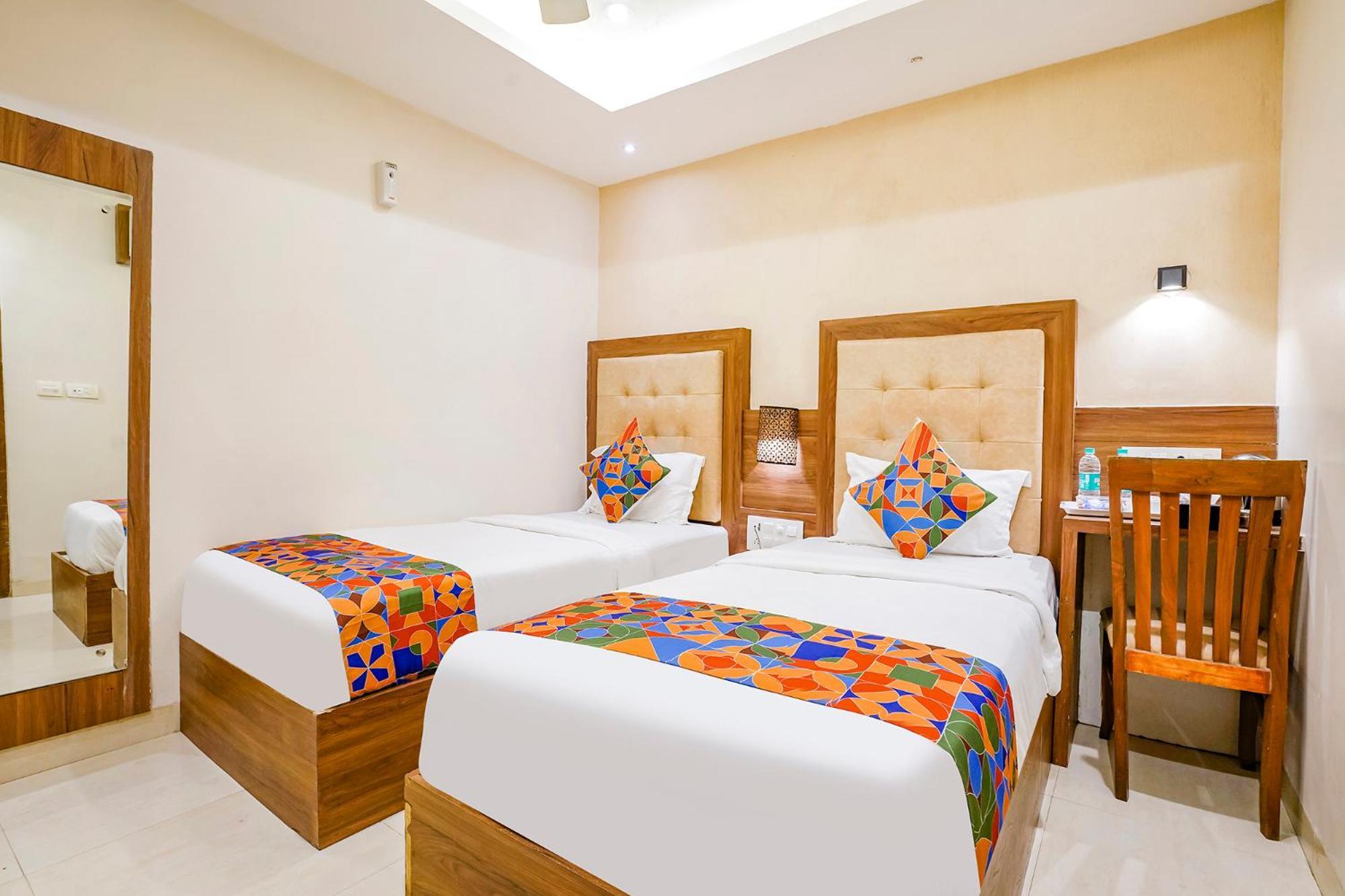 Fabhotel Amber Palace - Nr Fort & Csmt Station Mumbai Exteriör bild