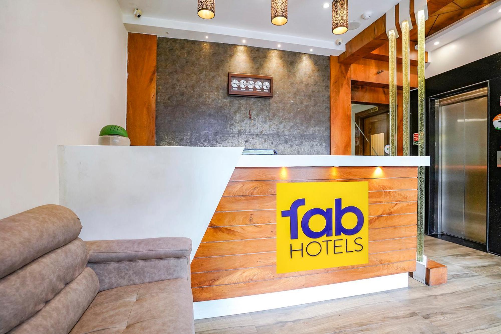 Fabhotel Amber Palace - Nr Fort & Csmt Station Mumbai Exteriör bild