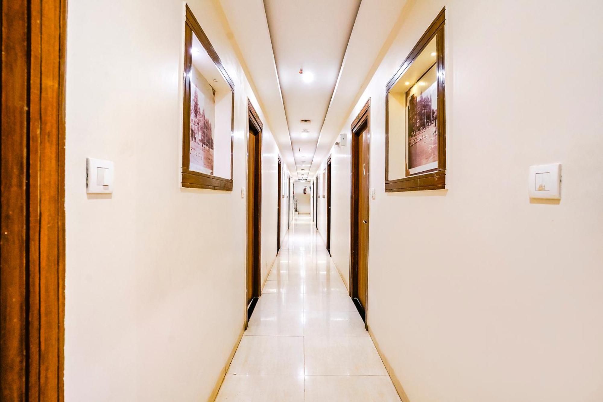 Fabhotel Amber Palace - Nr Fort & Csmt Station Mumbai Exteriör bild