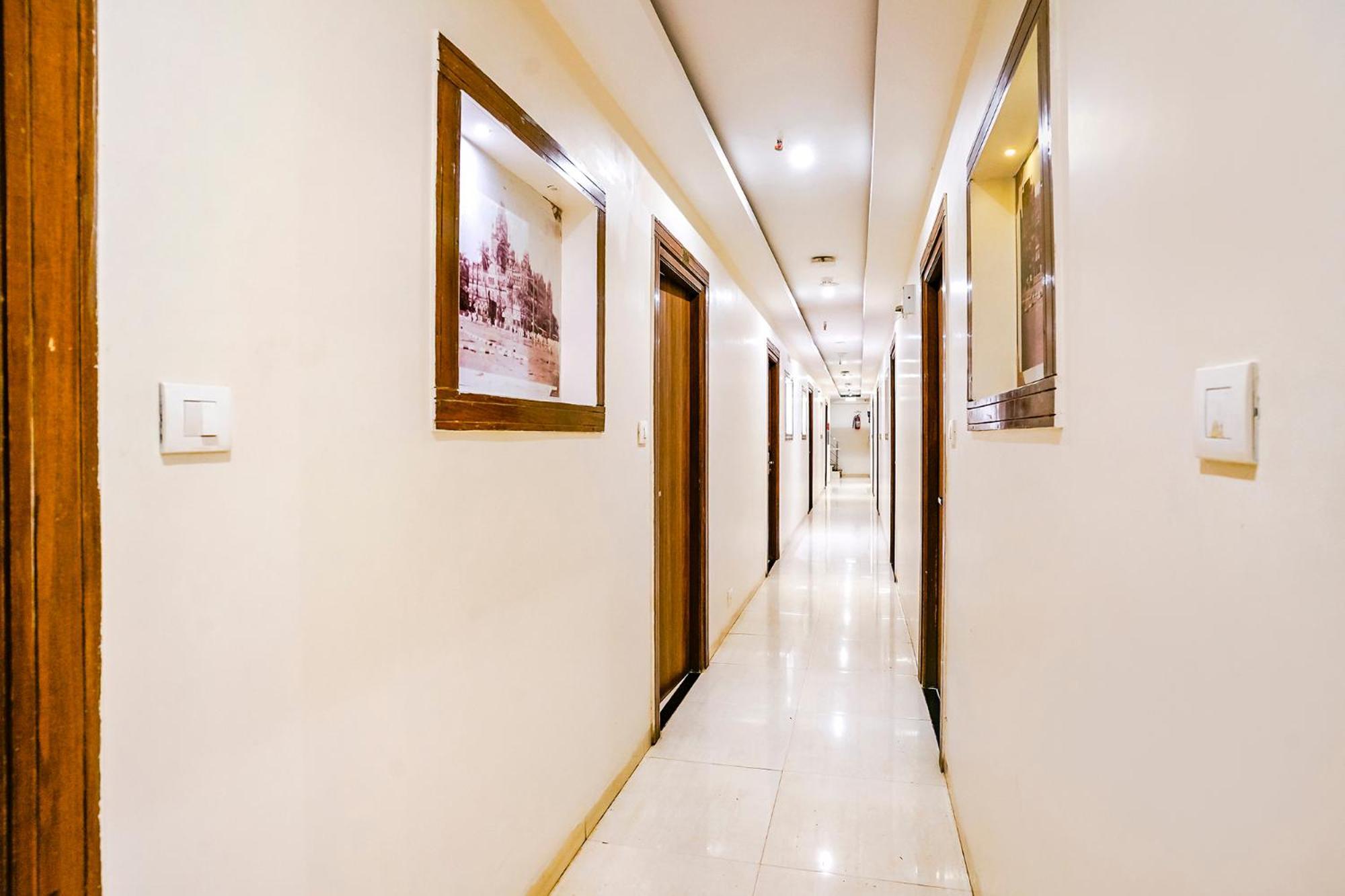 Fabhotel Amber Palace - Nr Fort & Csmt Station Mumbai Exteriör bild