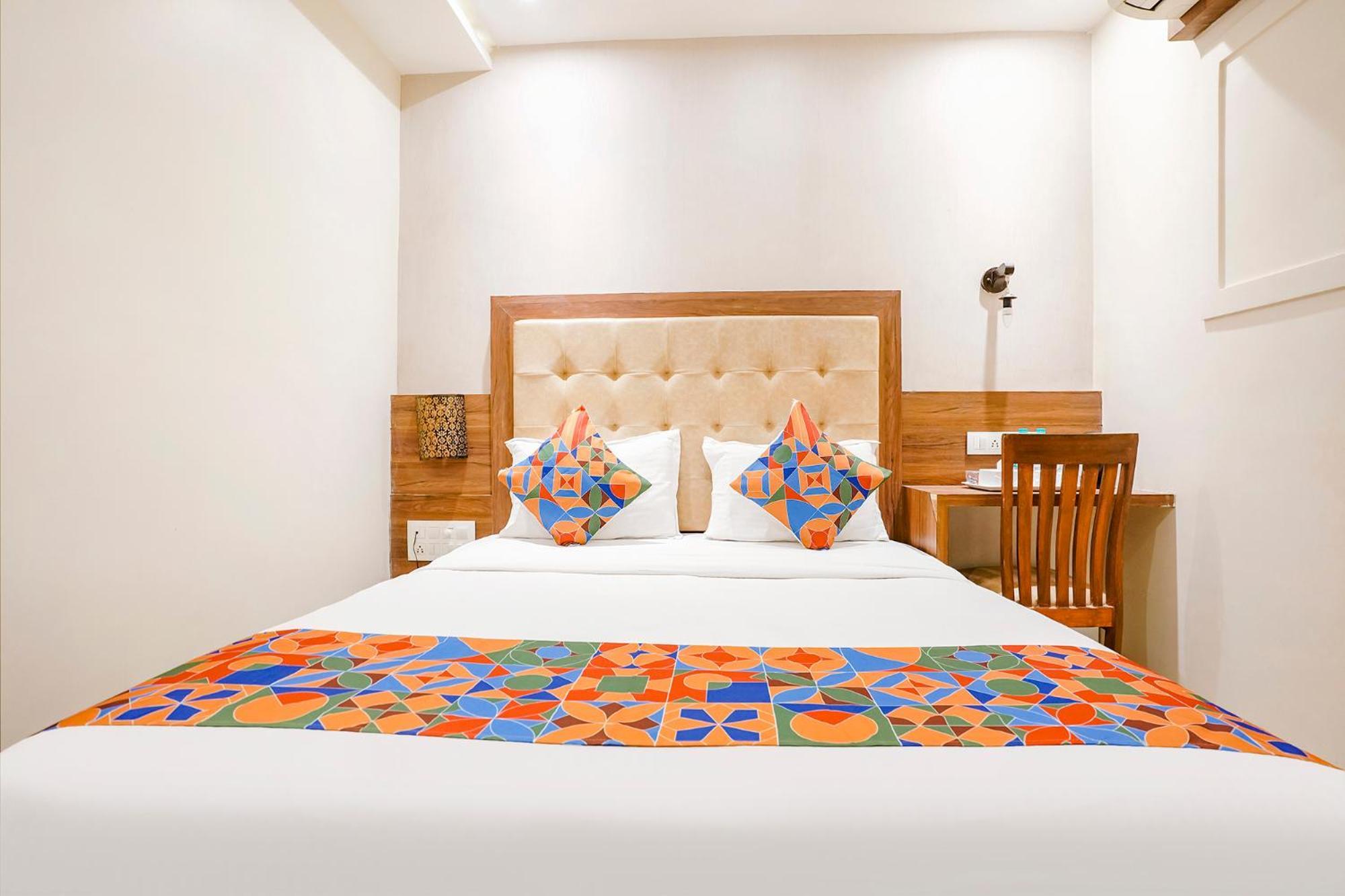 Fabhotel Amber Palace - Nr Fort & Csmt Station Mumbai Exteriör bild